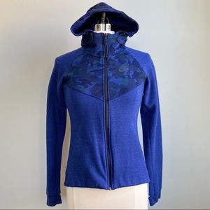 NIKE Women’s Full-zip Camo Hooded Jacket